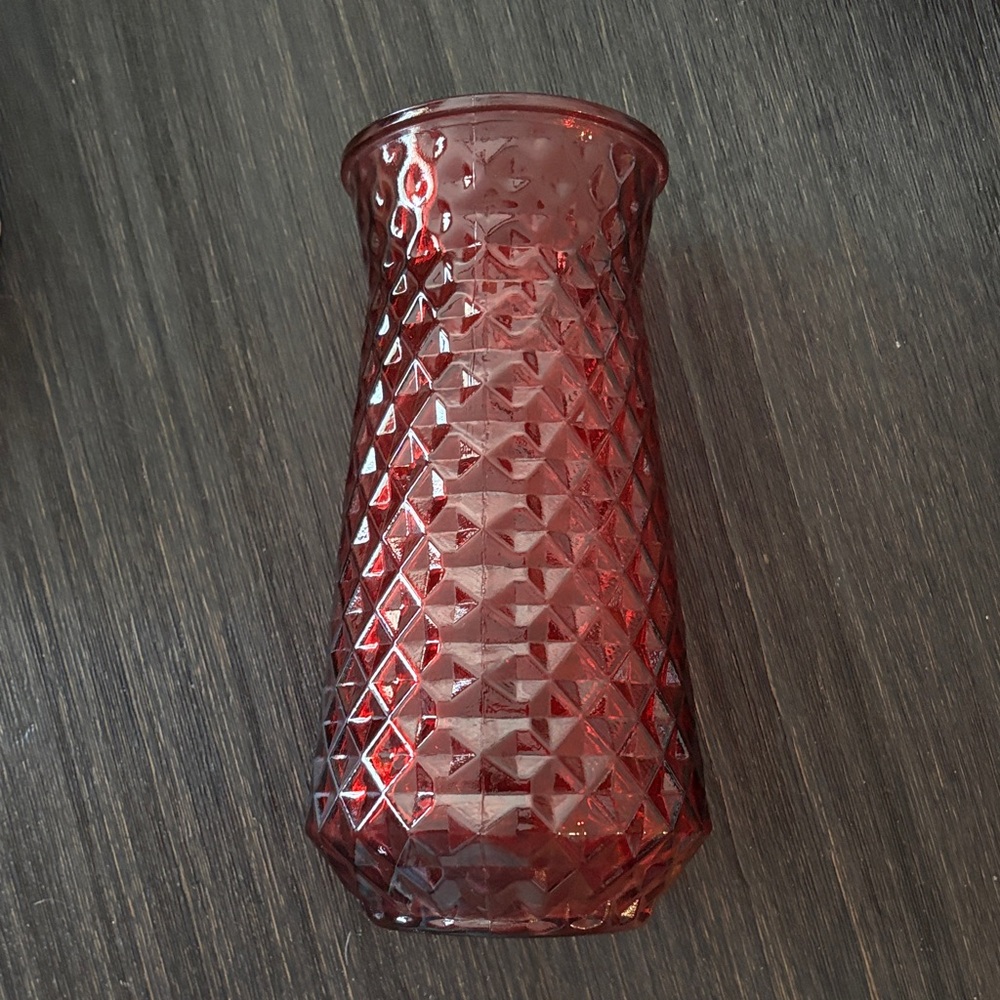 Vintage Paula dps Elegant Red Glass Vase